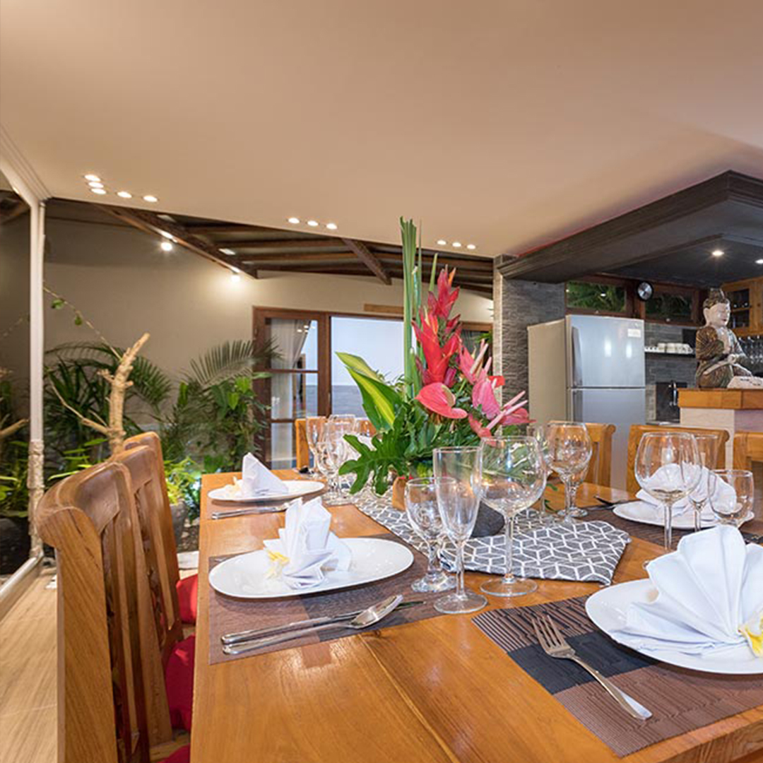 Villa-Sode-Dining-Room-by-Nagisa-Bali