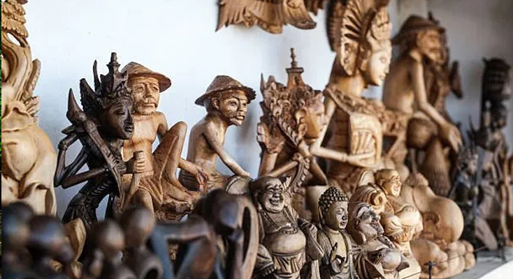 MAS-VILLAGE-WOOD-&-STONE-CARVING