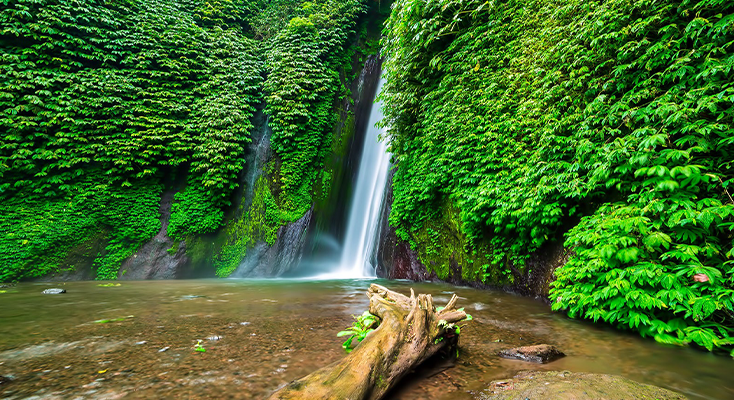 MUNDUK WATERFALL