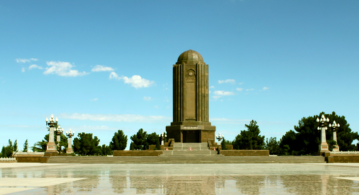 Mausoleum-of-The-Poet-Nizami