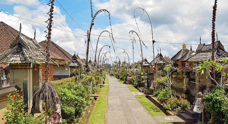 PENGLIPURAN VILLAGE