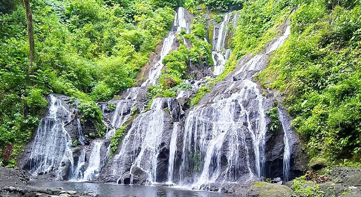 PUCAK MANIK WATERFALL