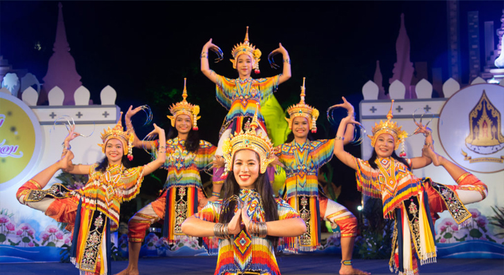 Traditional-Thai-Dance